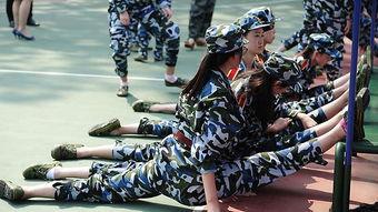 临沂军训跳舞吃瓜事件视频,临沂学生跳舞吃瓜，视频走红网络